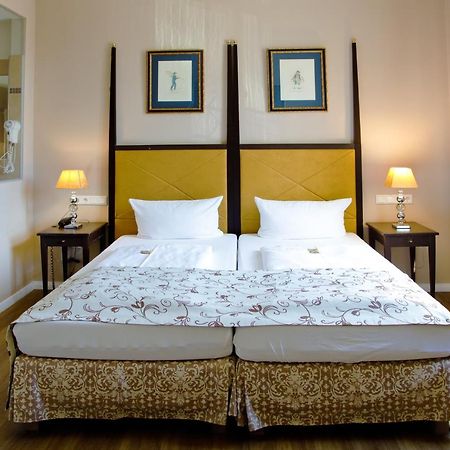 Hotel Kronprinz Falkensee Extérieur photo