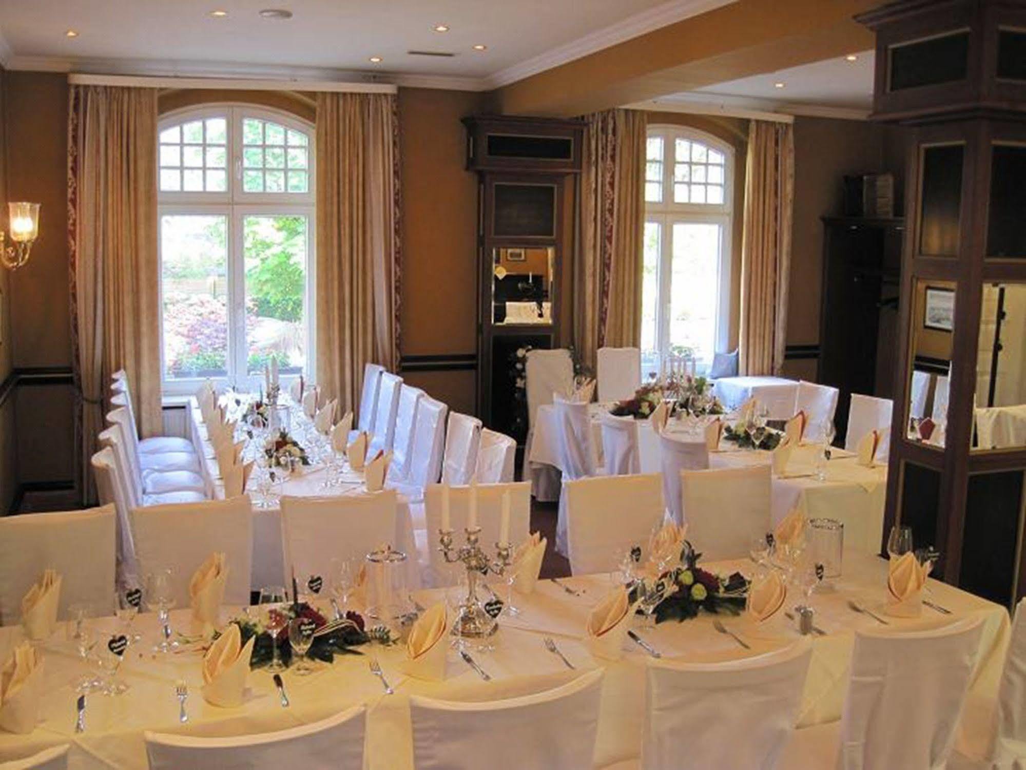 Hotel Kronprinz Falkensee Extérieur photo