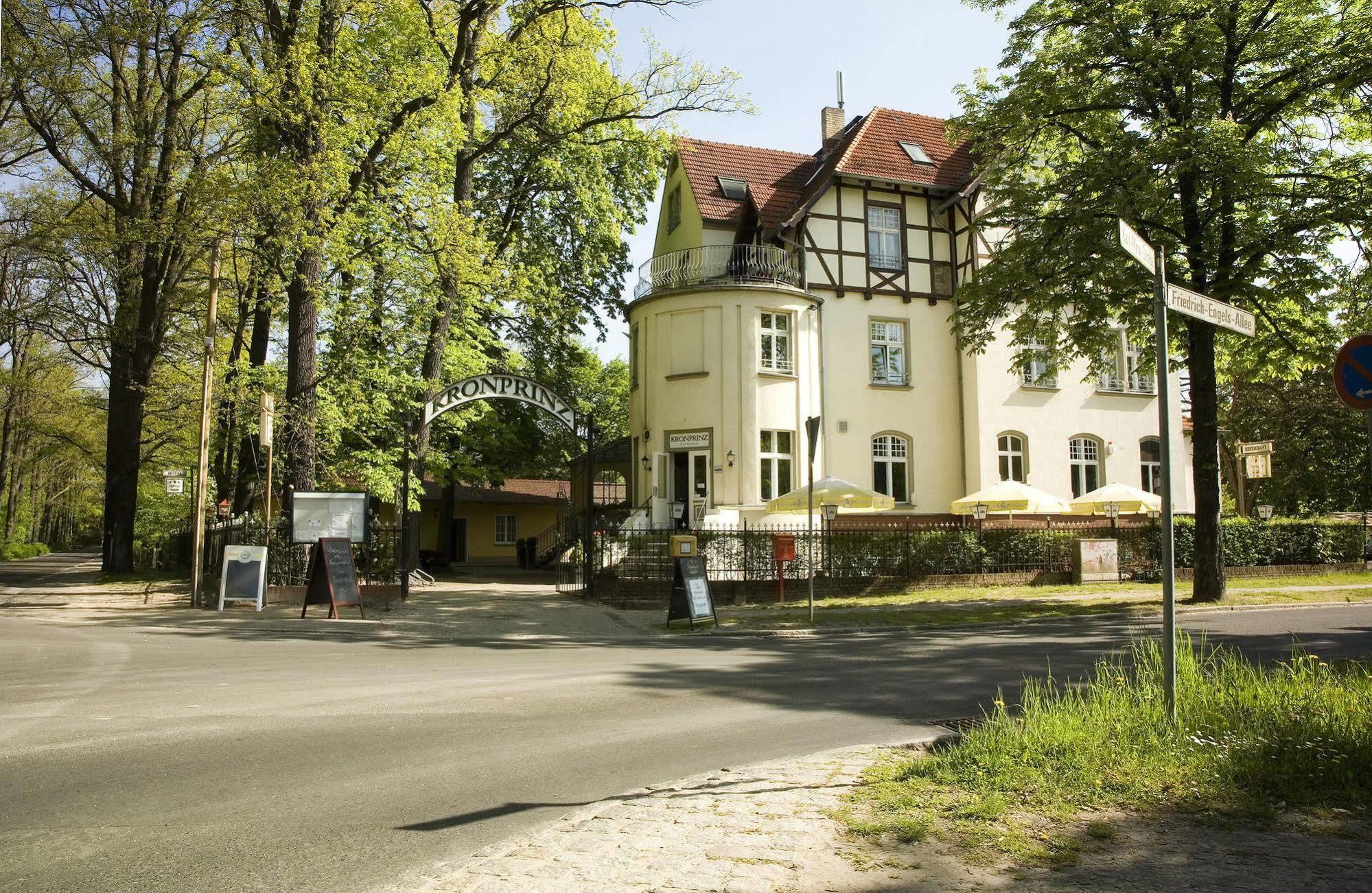 Hotel Kronprinz Falkensee Extérieur photo