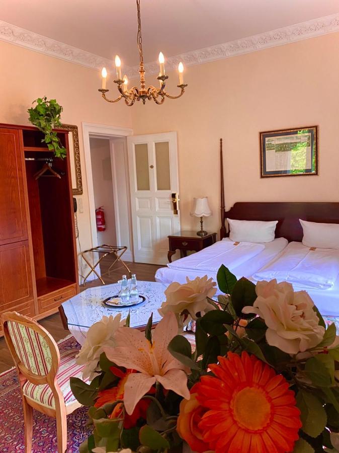 Hotel Kronprinz Falkensee Extérieur photo